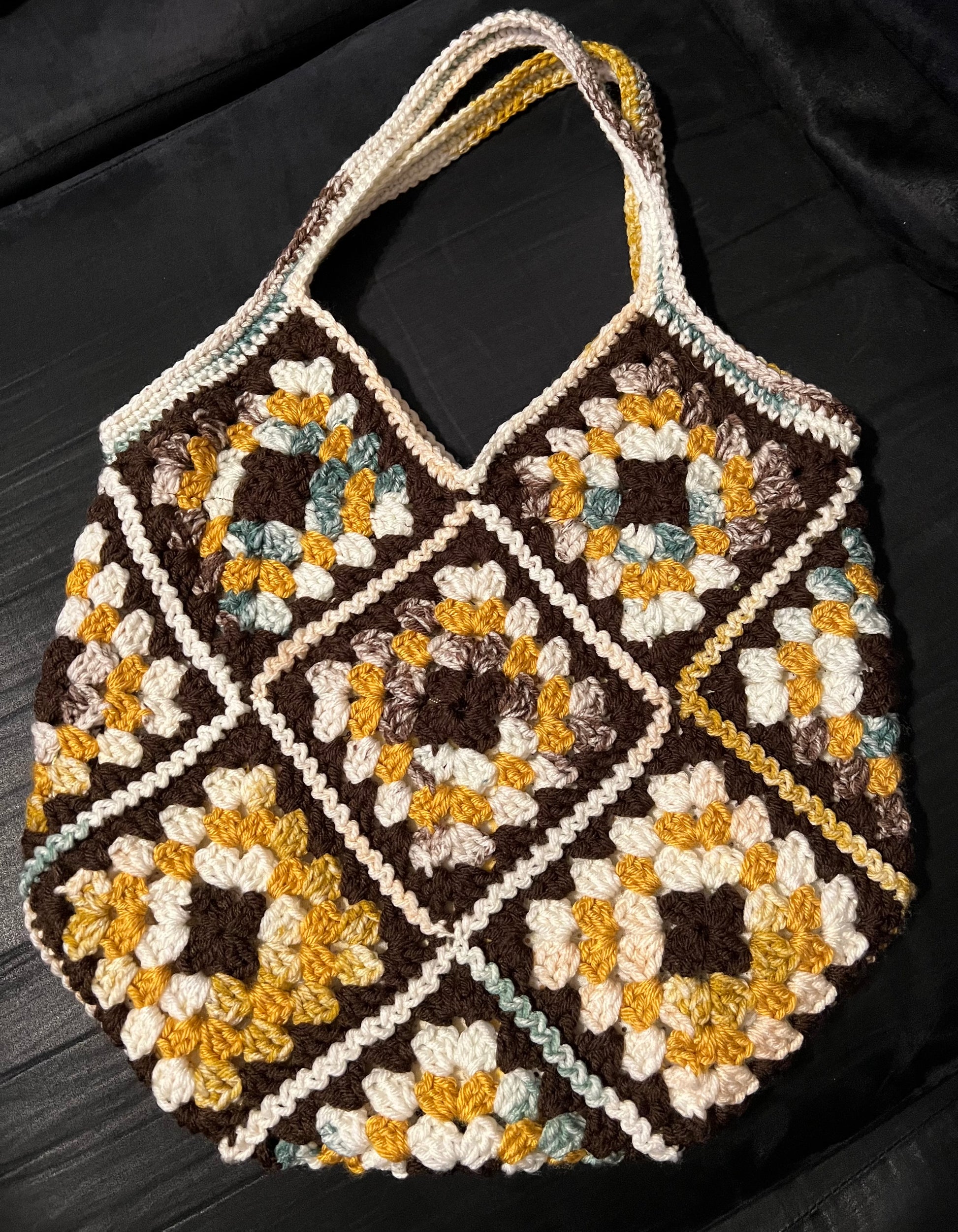 Traditonal Granny Square Shoulder Bag